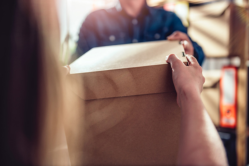 The Unique Parcel Shipping Needs of B2B Customers